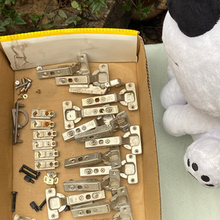 部品:システムキッチンヒンジ他パーツ