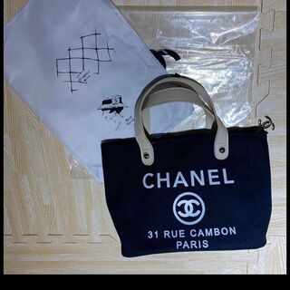 CHANEL キャンバスプリントトートバッグ