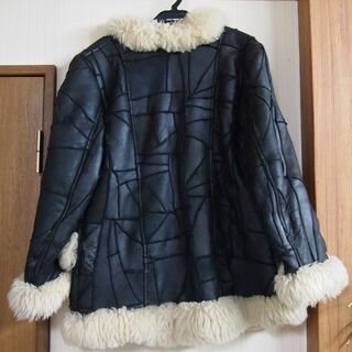 年末特別価格！　寒い季節に活躍ムートンハーフコート　直輸入物の画像