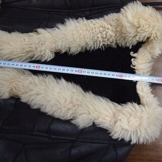 年末特別価格！　寒い季節に活躍ムートンハーフコート　直輸入物の画像