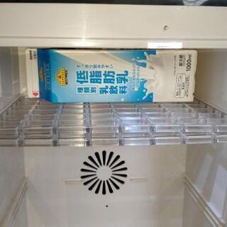 値下げ！大きなポータブル保冷温庫　保温冷庫　1ドア　温冷庫　冷温庫　車載　保温　保冷　ポータブルの画像