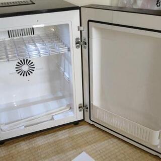 値下げ！大きなポータブル保冷温庫　保温冷庫　1ドア　温冷庫　冷温庫　車載　保温　保冷　ポータブルの画像