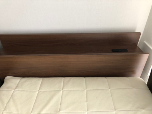 シングルベッド　〈マットレス×2付き〉