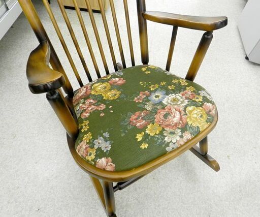 ロッキングチェア 座面クッションあり アンティーク調 椅子 イス 安楽椅子 ☆ PayPay(ペイペイ)決済可能 ☆ 札幌市 北区 屯田 ロッキングチェア 座面クッションあり アンティーク調 椅子 イス 安楽