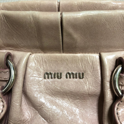 miumiu ハンドバッグ