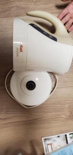 電子ケトル　T-fal
