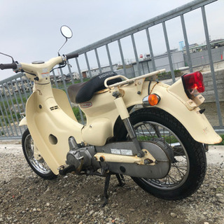 燃費の王様 リトル カブ -E 4速 セル付きです。レッグシールドまでベージュ稀少ですよ。 の画像
