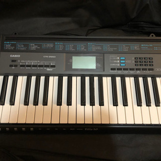 CASIO(カシオ) 61鍵盤 電子キーボード　★ヘッドフォン付き