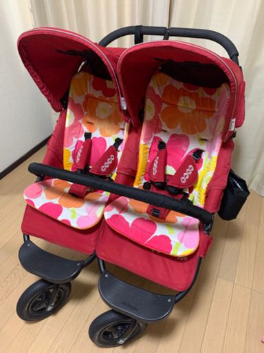 エアバギーココダブル　双子用ベビーカー