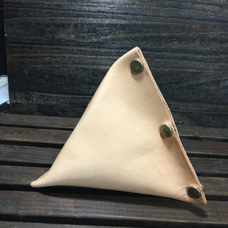 革で貯金箱を作ろう‼博多️革小物教室の画像