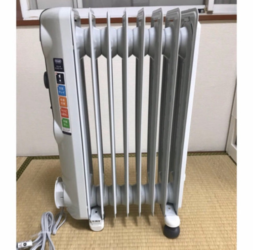 〇1シーズンのみ使用〇 デロンギ オイルヒーター