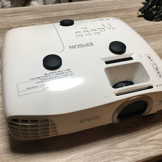 EPSON プロジェクター　EH-TW5200