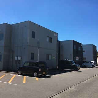 【12.5帖！広い部屋での１人暮らし】都城市郡元町アパート