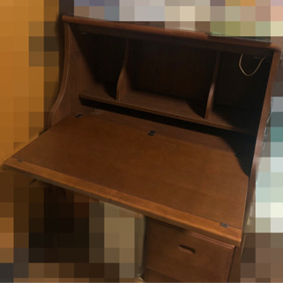 学習机　上部ガラス戸棚&椅子ありません　傷ありの画像