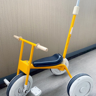 無印良品の舵取り棒付き三輪車　イエロー