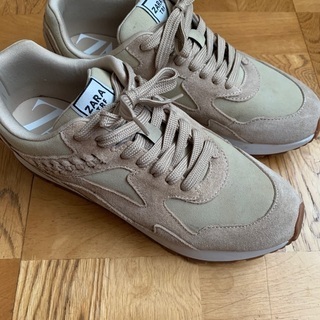 ZARA ladiesスエードスニーカー（新古品)