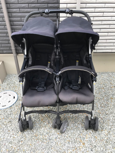 コンビ　ツインスピン  双子ベビーカー　2人乗り
