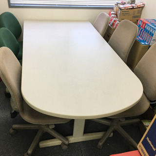 机、椅子格安でご提供します！