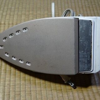 東芝　コード付スチームアイロン　ＴＡ－Ｂ５４の画像