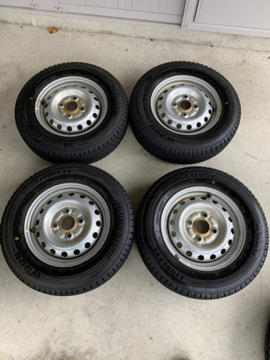ブリジストン　w300 スタッドレス　145R12 ダイハツ純正鉄ホイール