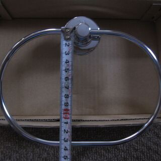 (　値下げしました。　)　未使用品　トイレのタオル掛け　で～す。綺麗なものに交換してみては？の画像