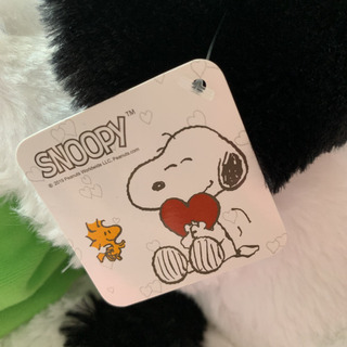 ②【新品】ふわふわスヌーピー　寝そべりぬいぐるみ　SNOOPY  帽子　ヘルメットの画像