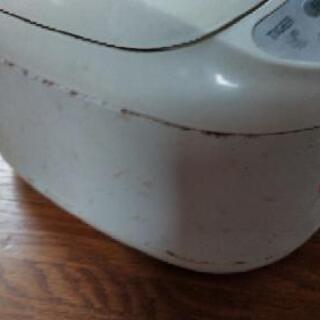 ８合炊き炊飯器の画像