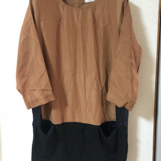 短めのワンピースの画像