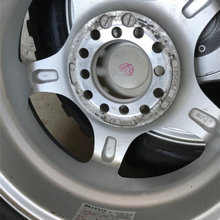 希少なスパイクタイヤの画像