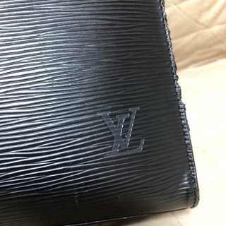 ルイヴィトン　トートバック　エピ　定価136000円　値下げしましたの画像