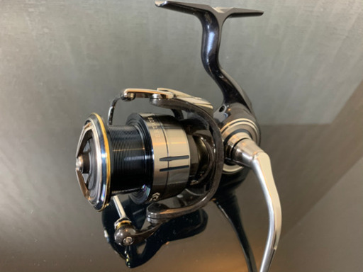 【美品】DAIWA ダイワ 19 セルテート LT4000-CXH