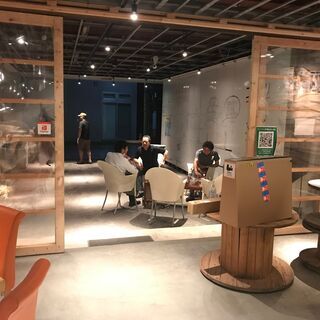 宇部中央町でテイクアウト専門のカレーショップのバイト募集！！10時-15時の昼間の時間帯だけです！の画像