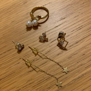 ピアス ネックレス リング アクセサリーまとめ売りの画像
