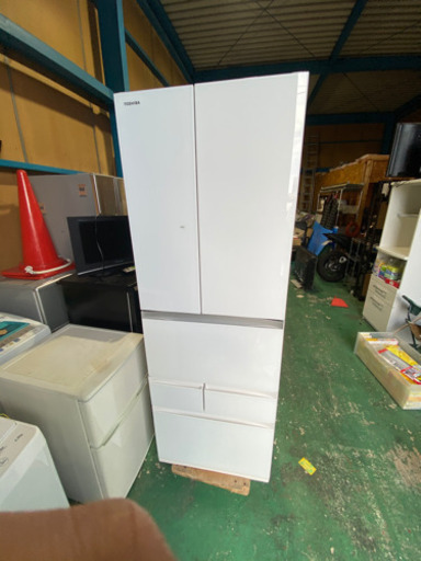 ほぼ新品★冷蔵庫460L★臭いや傷無し！と