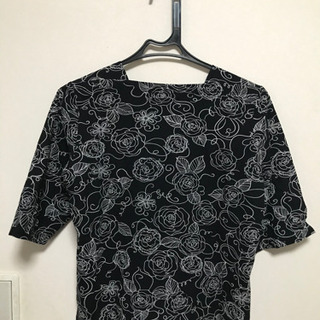 【限界値下げ！】秋物 半袖ブラウスの画像