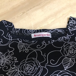 【限界値下げ！】秋物 半袖ブラウスの画像