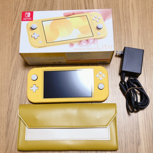 ニンテンドースイッチライト(イエロー)