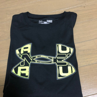 アンダーアーマー　150 YLG  Tシャツ