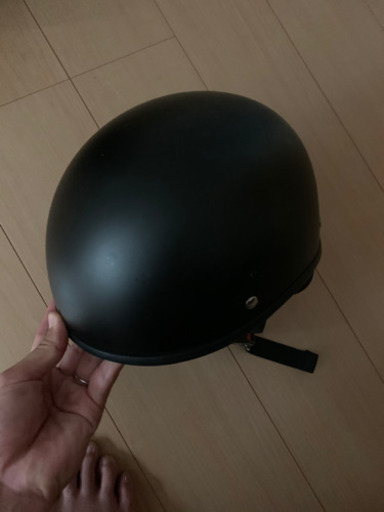 ヘルメット2点です。