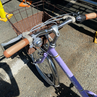 【美品】子供用自転車 エッセ 24インチ 6段変速 LEDオートライト 女の子 自転車 訳あり特価‼︎の画像