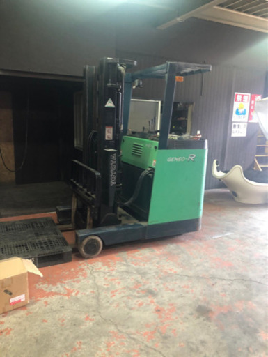 トヨタ　ハイマスト　フォークリフト　値引き相談に乗ります。