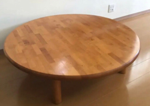 大きい木製丸テーブル直径120㎝