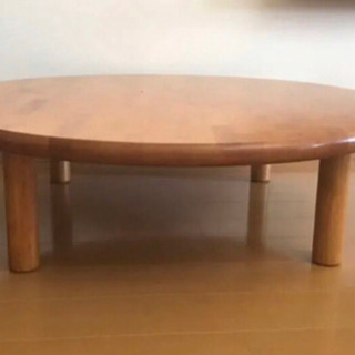 大きい木製丸テーブル直径120㎝の画像