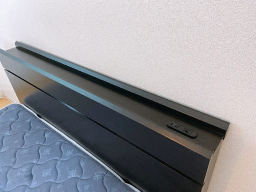 急募　値段交渉OK  フランスベットマット付きセミダブル
