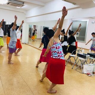 【初心者さんも楽しくて笑っちゃう】タヒチアンダンス＠大阪・堺筋本町の画像