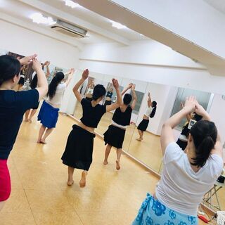 【初心者さんも楽しくて笑っちゃう】タヒチアンダンス＠大阪・堺筋本町の画像