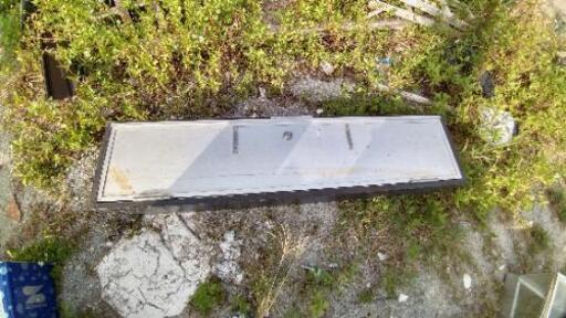 アルミボックス　ドア　鍵付き