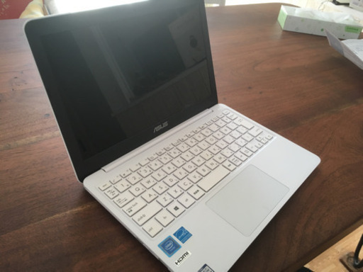 ASUS ノートPC ホワイト Intel HDMI ASUS ノートPC ホワイト Intel