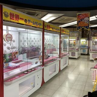 最高時給1850円の人も！【土日祝日、時給＋100円】クレーンゲーム上手になれるアルバイト☆設置台数  約350台のクレーンゲーム専門店『エブリデイ行田店』の画像