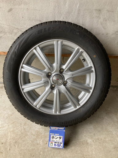 スタッドレスホイール付 2018年 ４本セット 185／60R15 84Q フィット